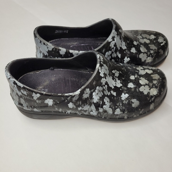 Crocs Neroa Pro II Graphic Comfort Clogs Womens 10 Black Gray Floral - Picture 1 of 10